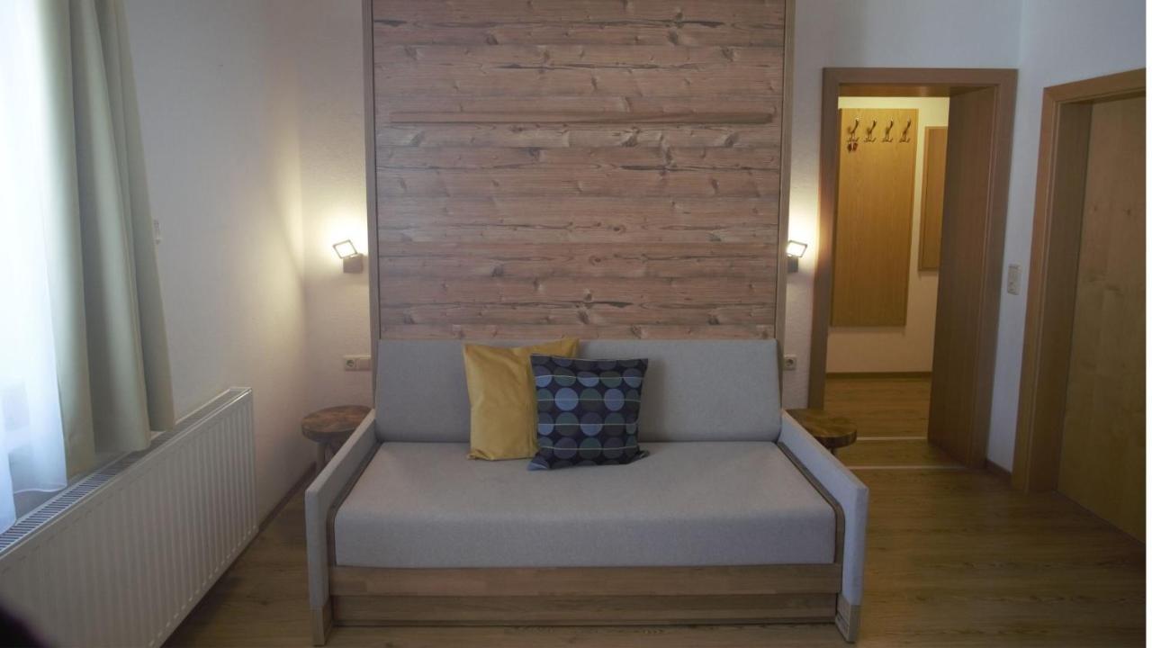 Apartamento Haus Sonnenschein Saalbach-Hinterglemm Exterior foto